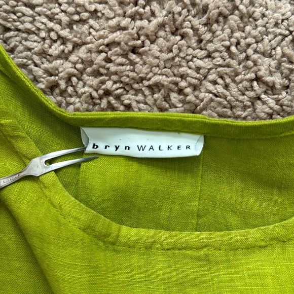 Bryn Walker Fran Linen Round Neck Ruffle 3/4 Bell Sleeve Top Tunic - Picture 10 of 11